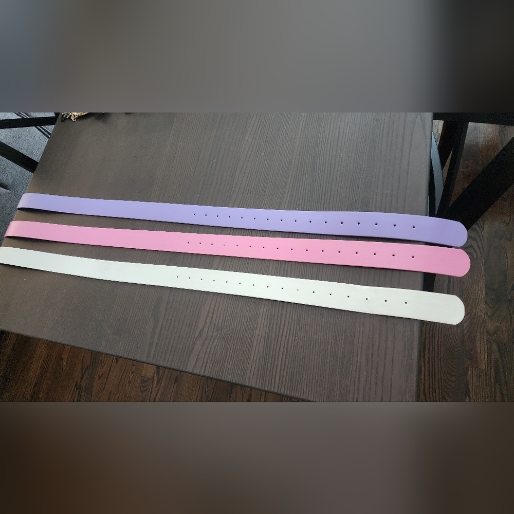 Heart Buckle Belts in Purple, Pink, and White Y2K Chunky Cute Thick - Picture 3 of 4